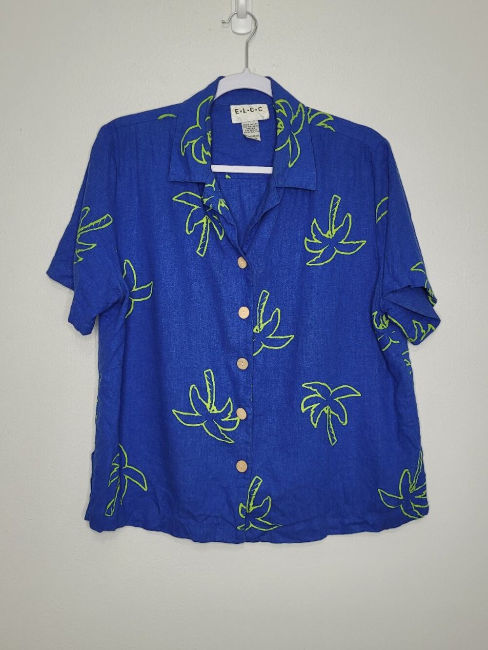 E.L.C.C blue green palm tree button front boxy vacation short sleeve top medium
